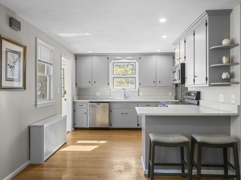 14 Knowles Road Worcester, MA 01602 - Photo 9 of 42 Gallery Image 9