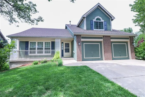 $450,000 | 7808 North Nodaway Avenue, Kansas City, MO 64152