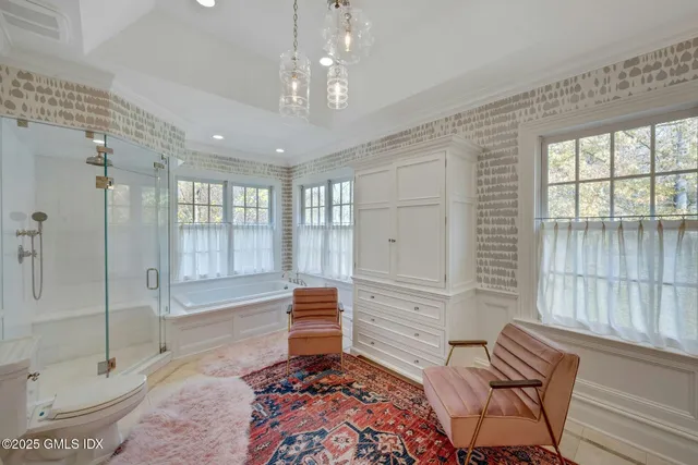 $8,480,000 | 33 Highland Farm Road, Greenwich, CT 06831