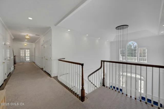 $8,480,000 | 33 Highland Farm Road, Greenwich, CT 06831