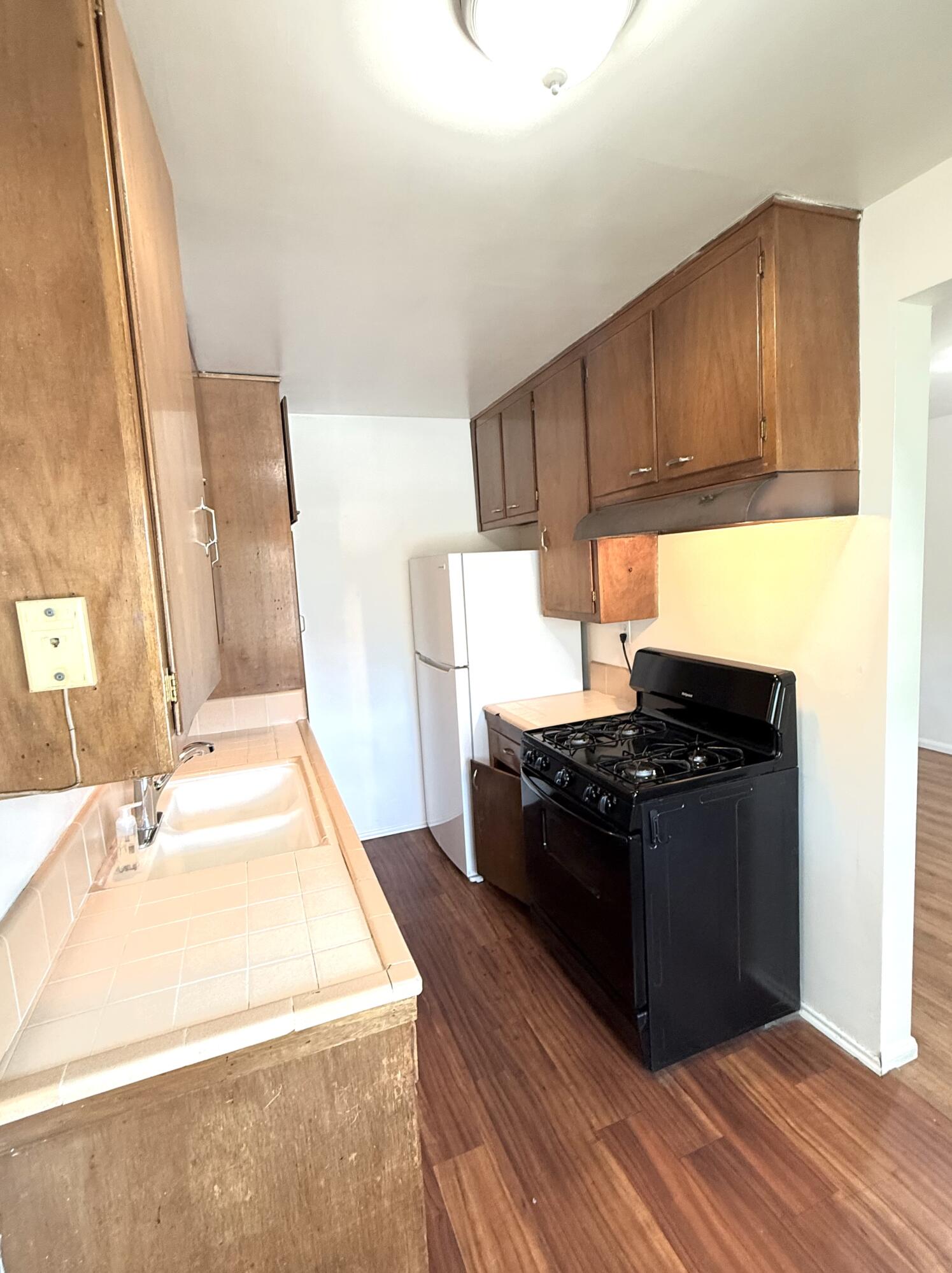 6559 Cordoba Road, Unit E Isla Vista, CA 93117 - Photo 7 of 11 IMG_9183