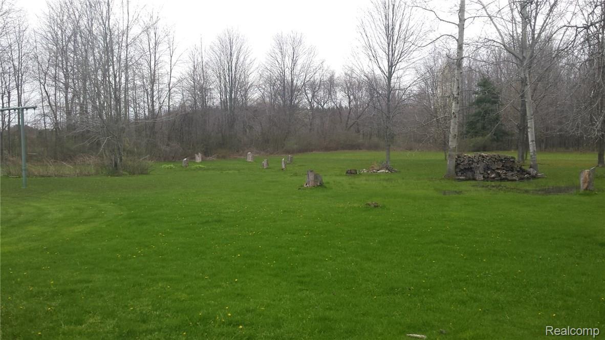 9772 Bryce Road Avoca, MI 48006 - Photo 22 of 26 This is another view of the back yard.