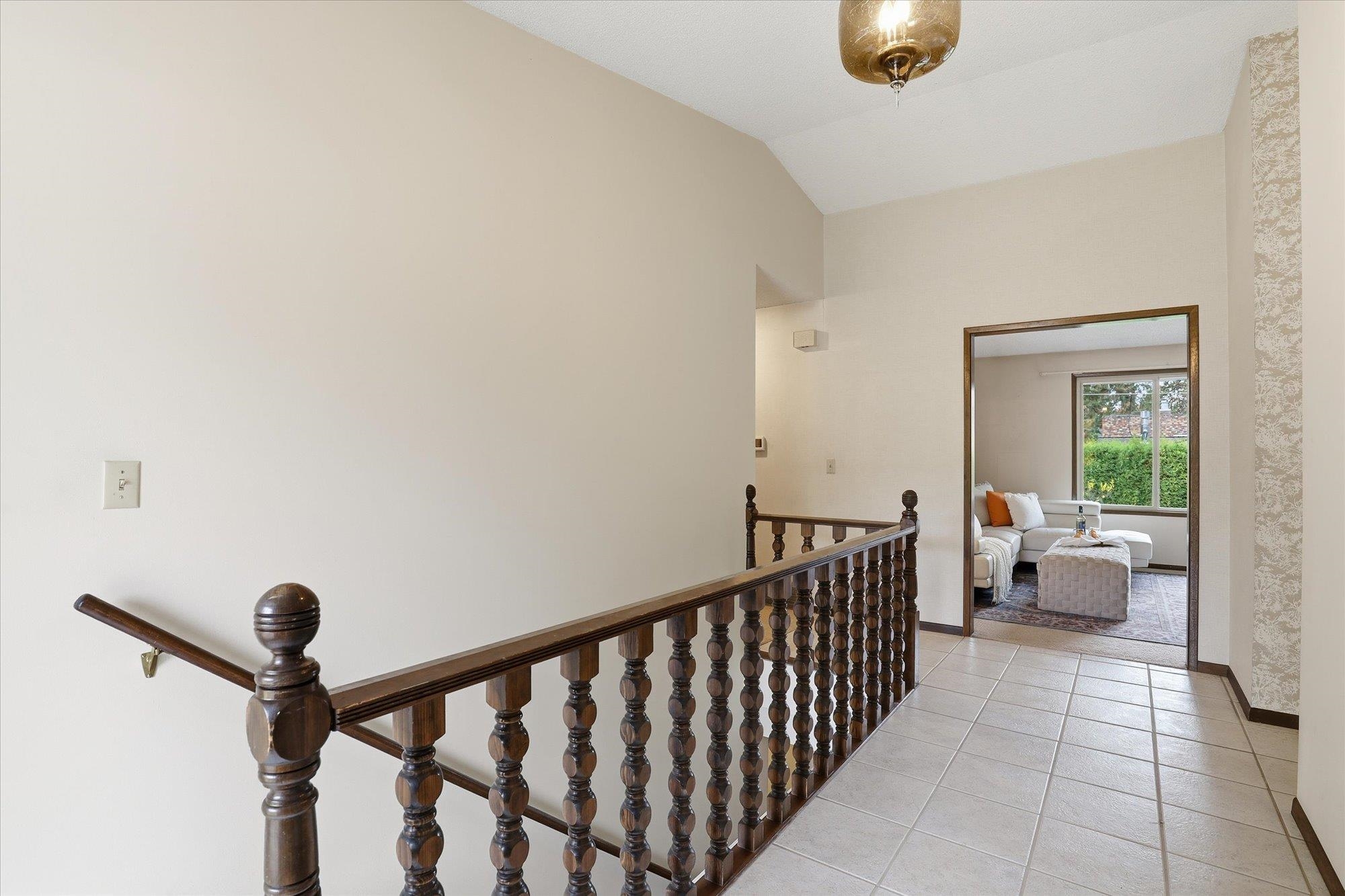 2416 South Crestline Street Spokane, WA 99203 - Photo 4 of 47