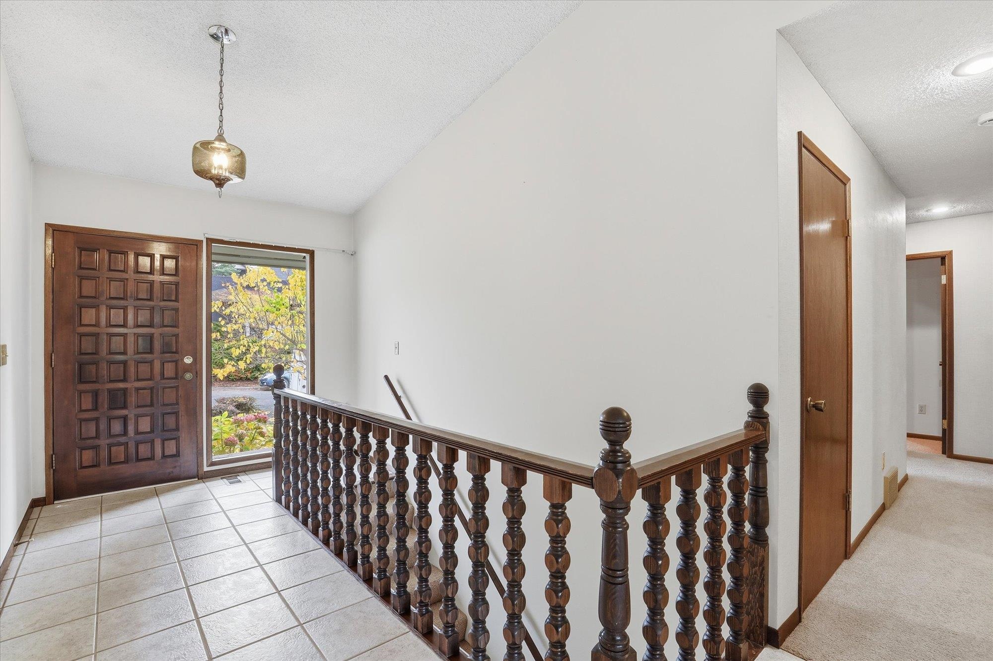 2416 South Crestline Street Spokane, WA 99203 - Photo 5 of 47