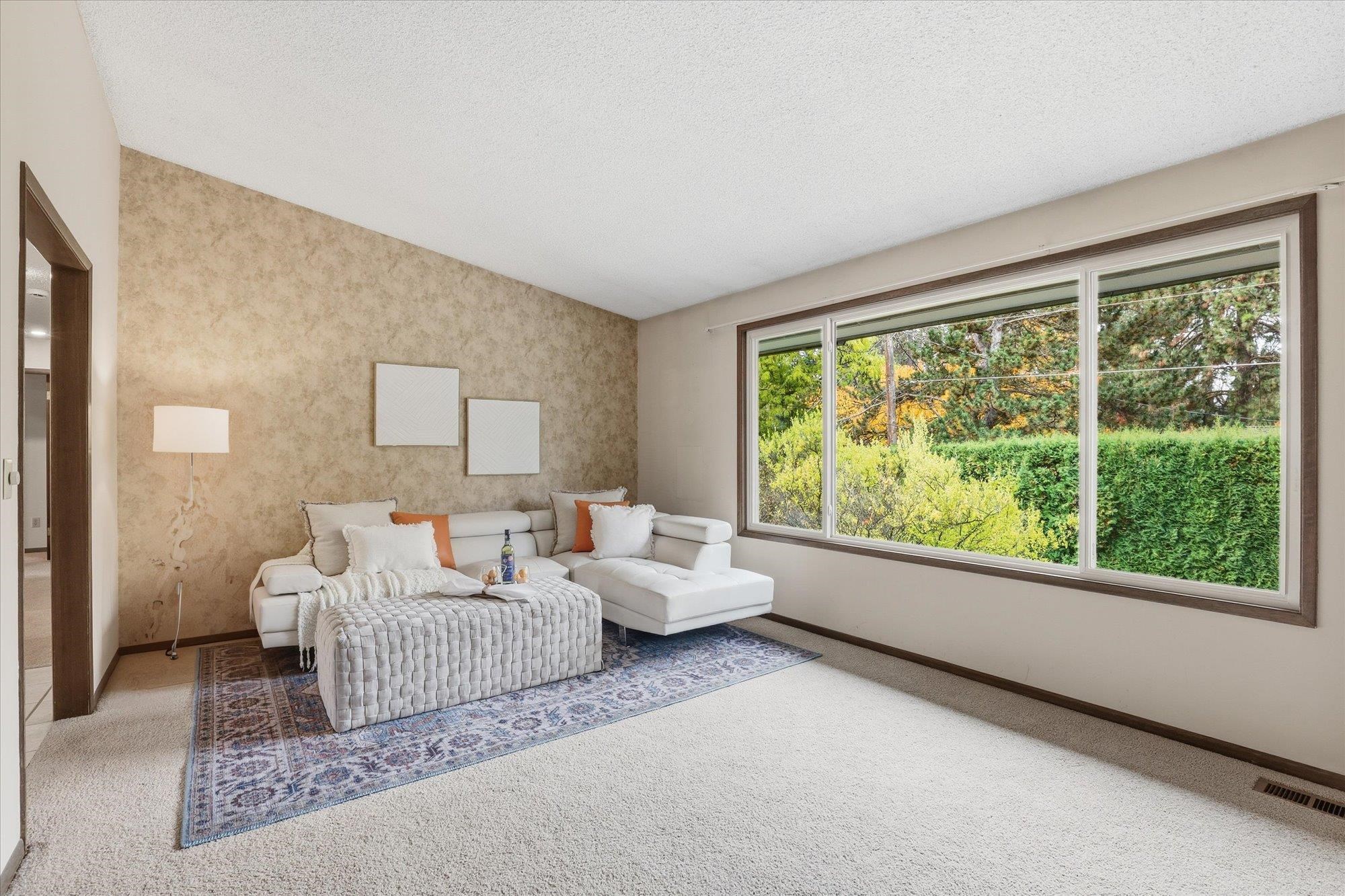 2416 South Crestline Street Spokane, WA 99203 - Photo 7 of 47