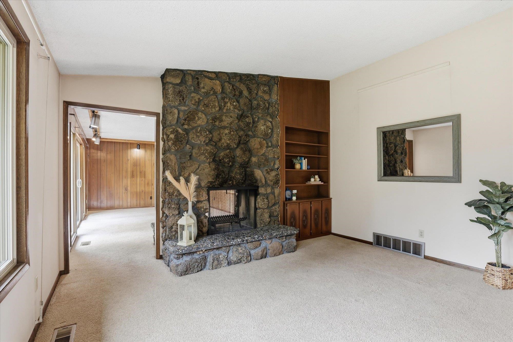 2416 South Crestline Street Spokane, WA 99203 - Photo 8 of 47