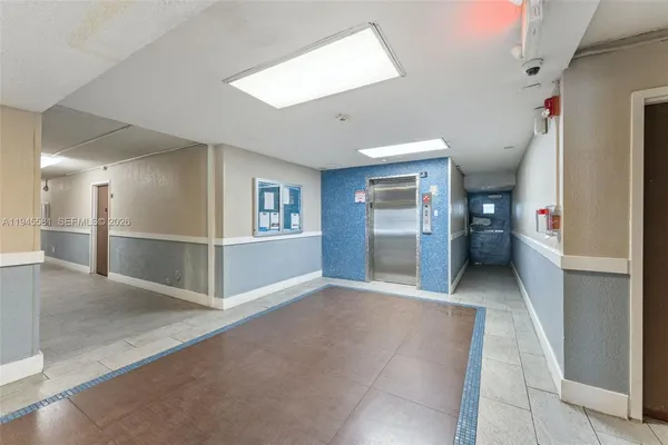 $250,000 | 482 Northwest 165th Street, Unit A605, Miami, FL 33169