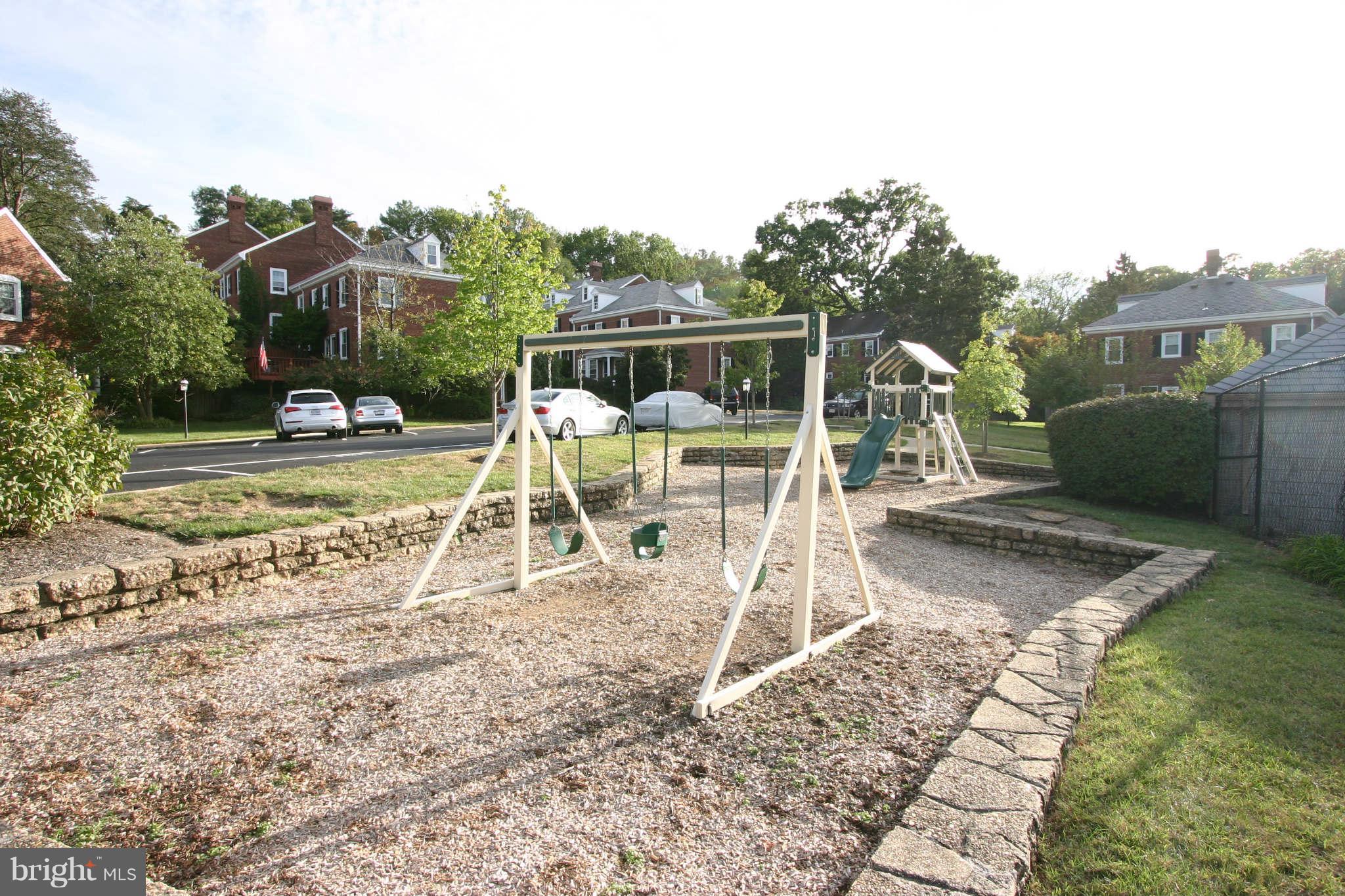 4237 32nd Road South Arlington, VA 22206 - Photo 28 of 30 Nearby Playground