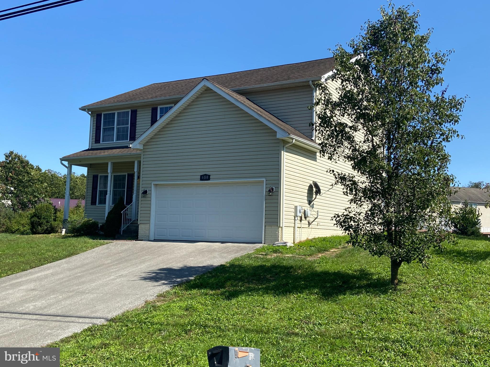 680 Cheshire Road Bunker Hill, WV 25413 - Photo 4 of 27