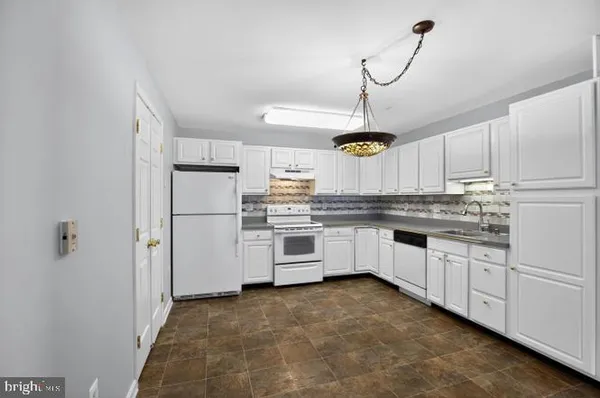 $1,700 | 2013 Rudy Serra Drive, Unit 2D, Eldersburg, MD 21784
