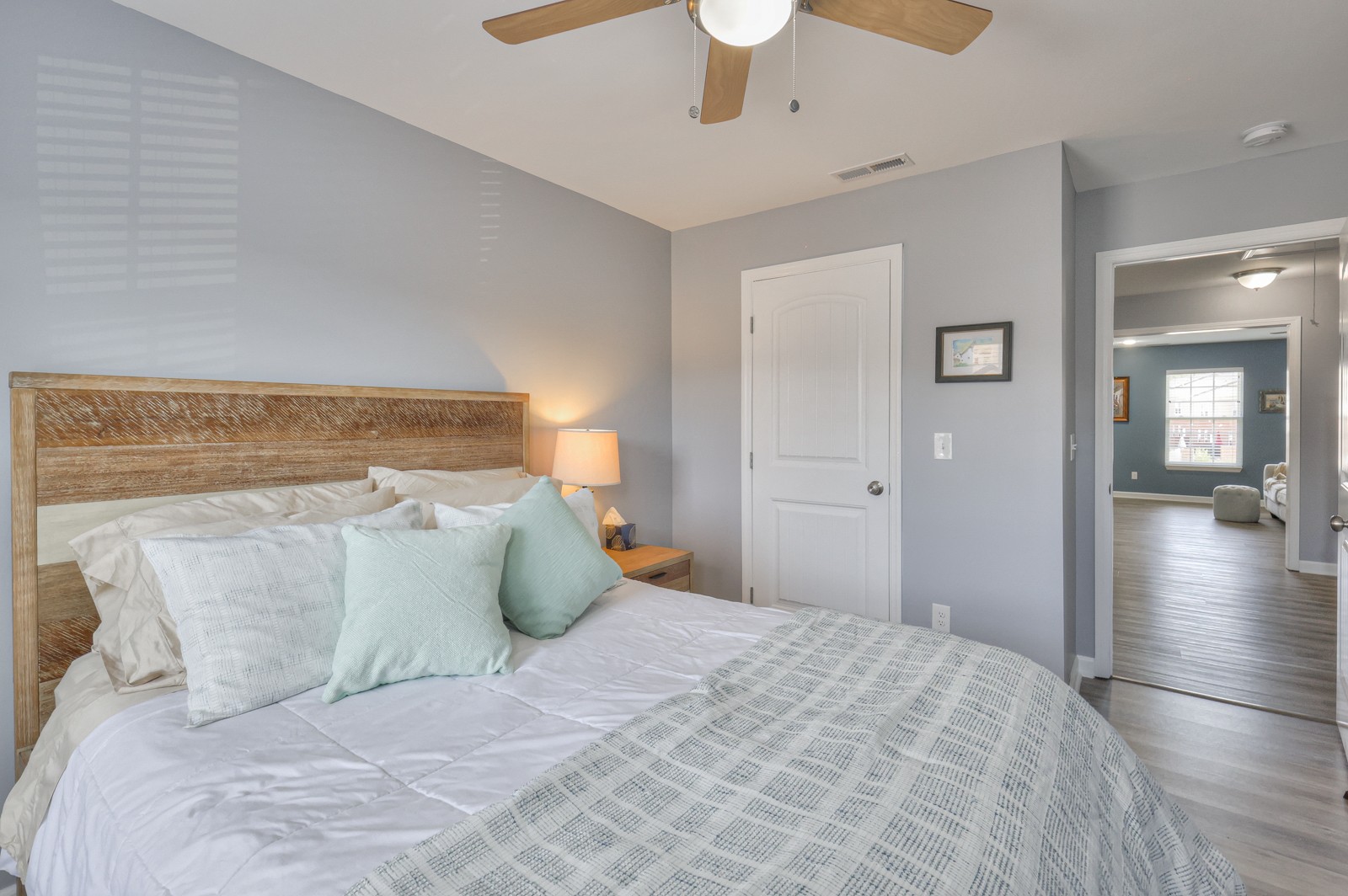 1300 Villa Circle Lebanon, TN 37090 - Photo 28 of 43 Another angle of the third bedroom.