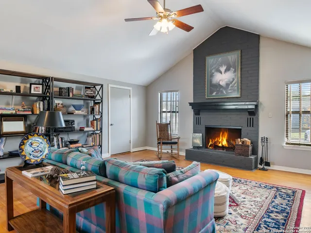 $499,000 | 1939 East Lawndale Drive, San Antonio, TX 78209