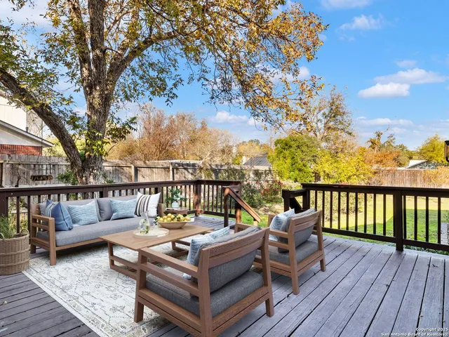 $499,000 | 1939 East Lawndale Drive, San Antonio, TX 78209