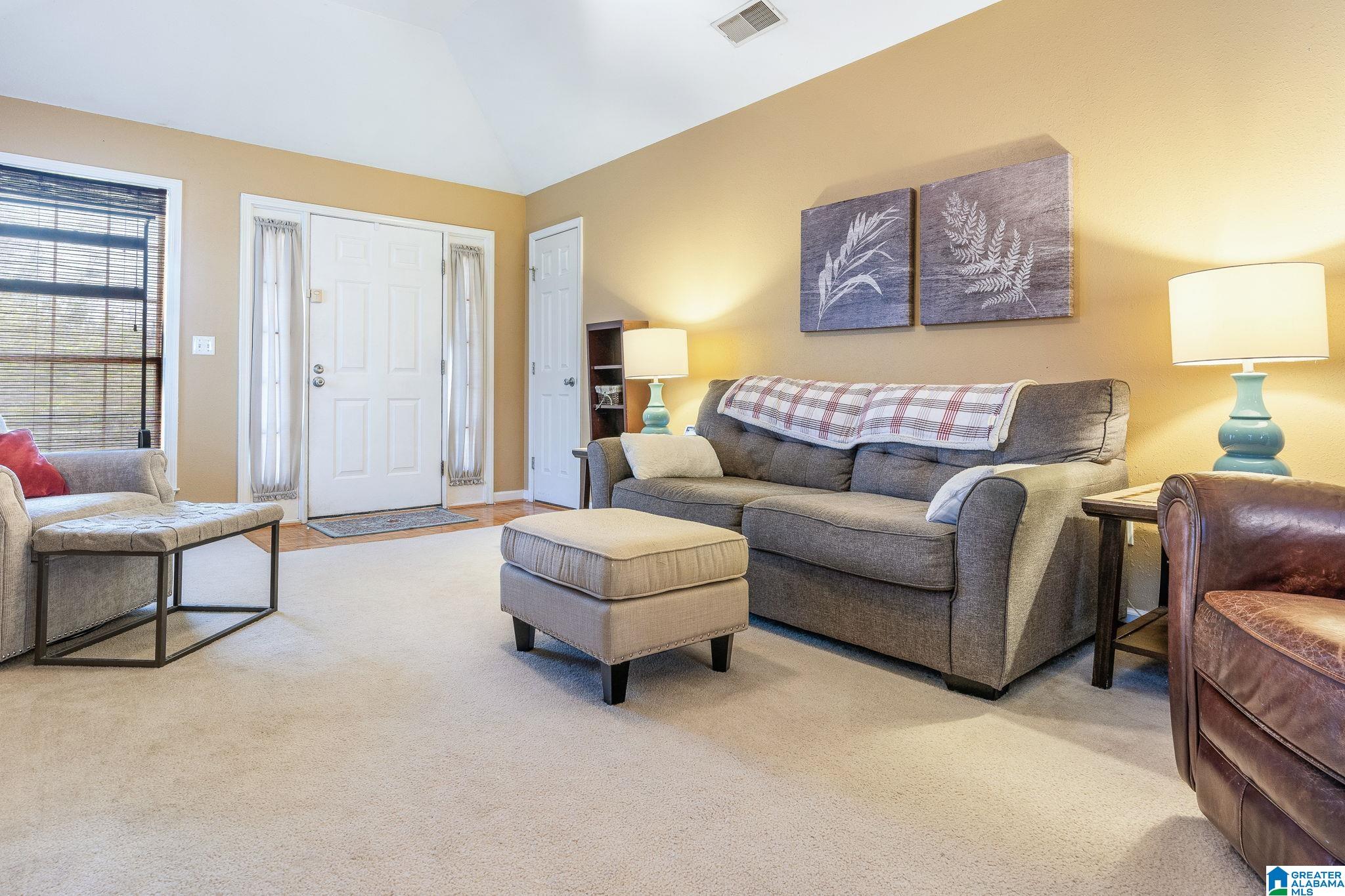 538 Walker Road Pelham, AL 35124 - Photo 5 of 27