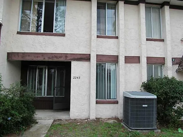 a view of a entryway of the house