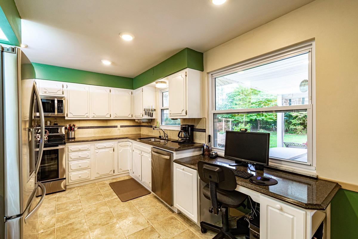 3069 Carisbrook Road Upper Arlington, OH 43221 - Photo 12 of 32