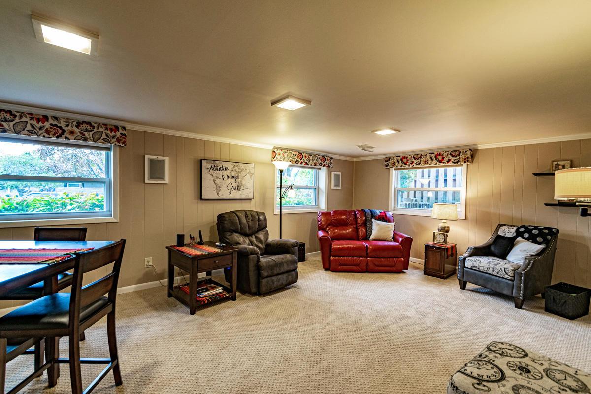 3069 Carisbrook Road Upper Arlington, OH 43221 - Photo 20 of 32