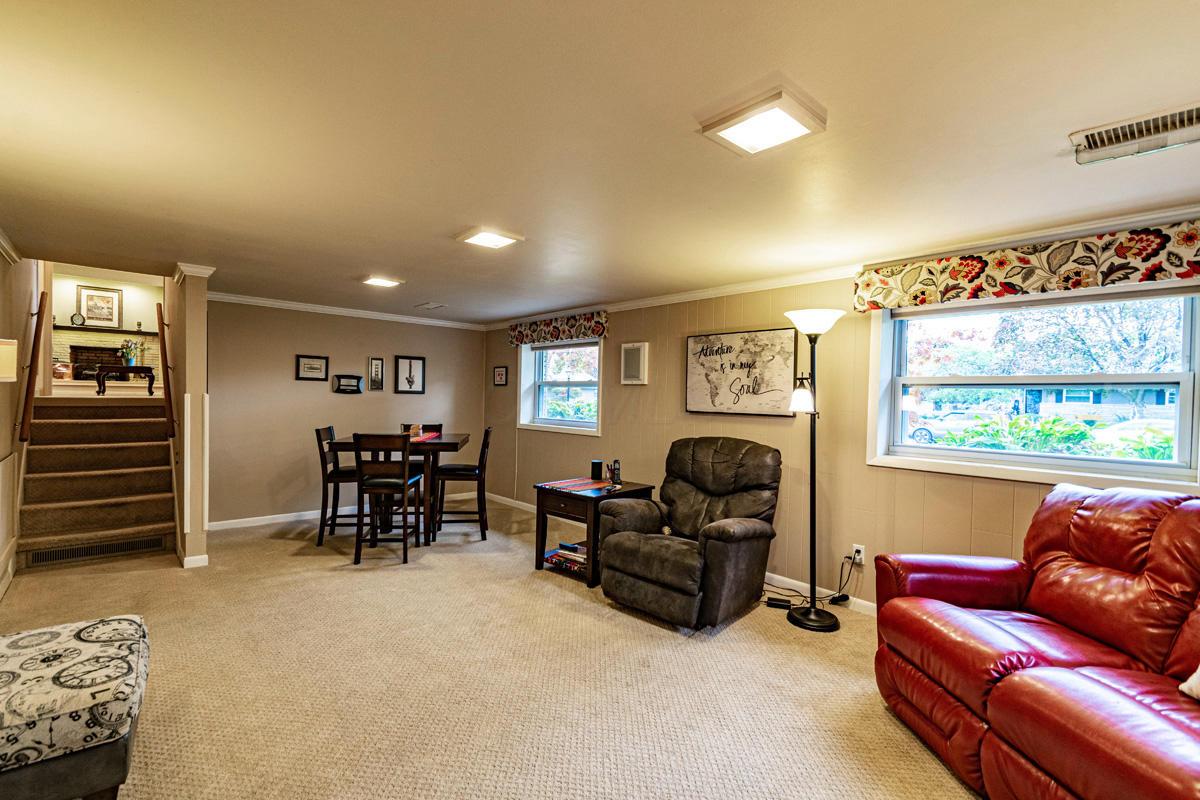 3069 Carisbrook Road Upper Arlington, OH 43221 - Photo 21 of 32