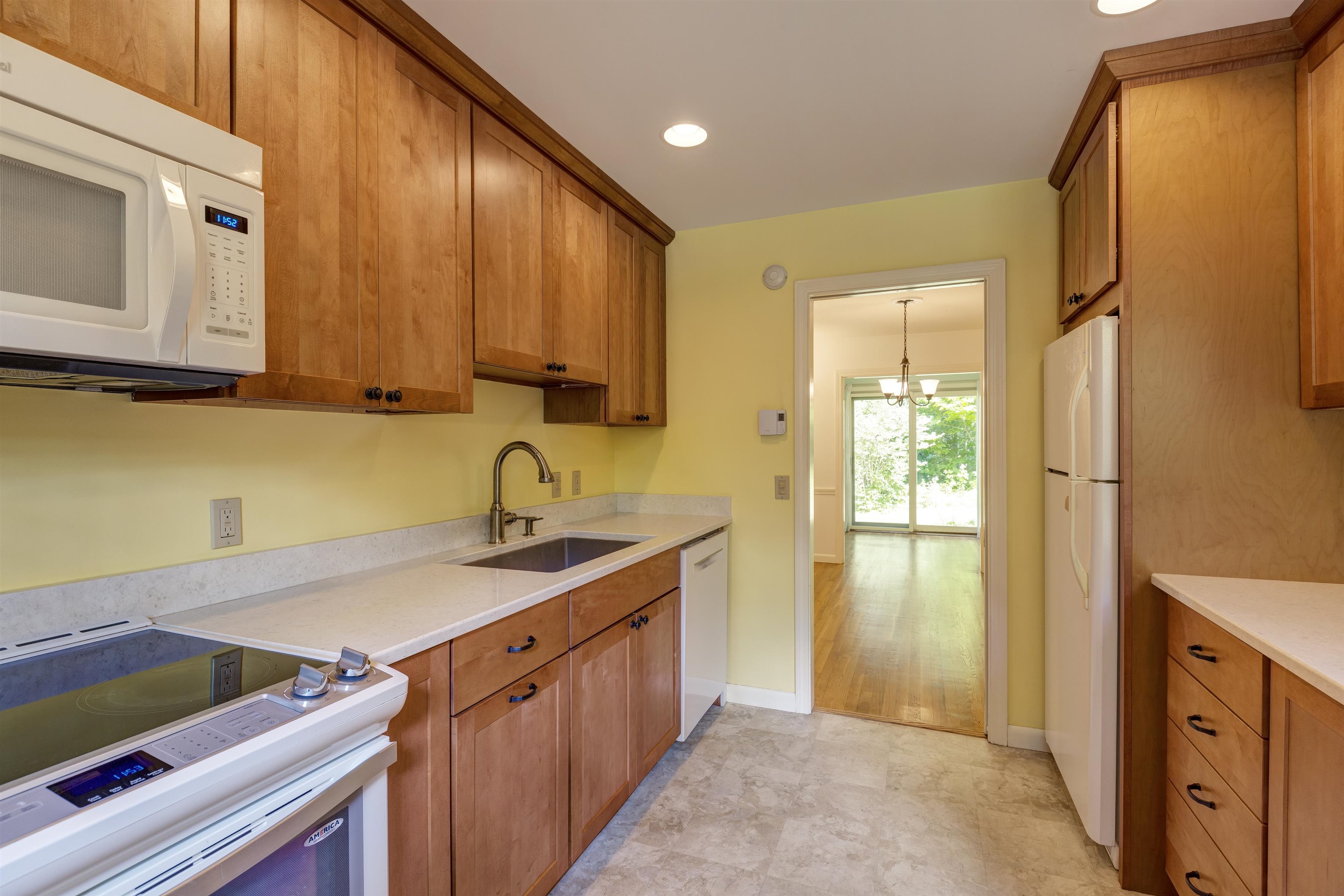 18 Willow Spring Lane Hanover, NH 03755 - Photo 8 of 34 Gallery Image 8