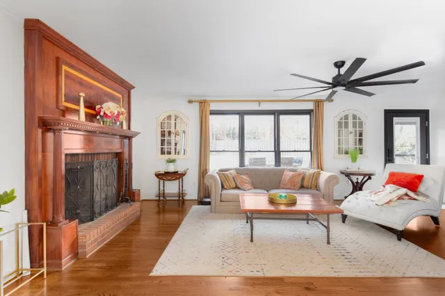 $722,900 | 131 Woodridge Drive, Spartanburg, SC 29301