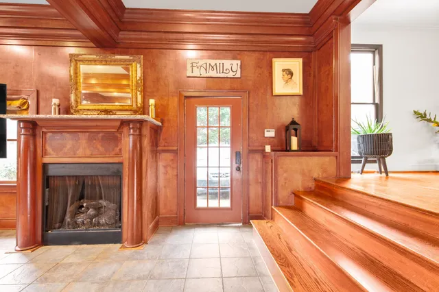 $722,900 | 131 Woodridge Drive, Spartanburg, SC 29301