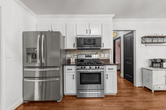 $722,900 | 131 Woodridge Drive, Spartanburg, SC 29301