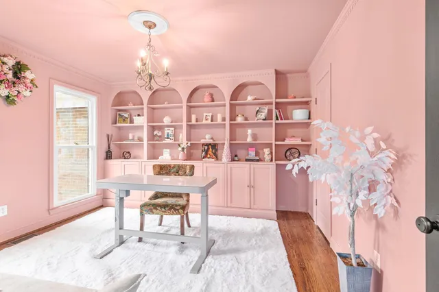 $722,900 | 131 Woodridge Drive, Spartanburg, SC 29301