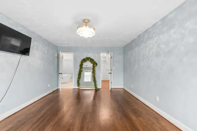 $722,900 | 131 Woodridge Drive, Spartanburg, SC 29301