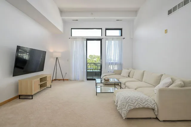 $175,000 | 7601 Aldrich Avenue South, Unit 407, Richfield, MN 55423