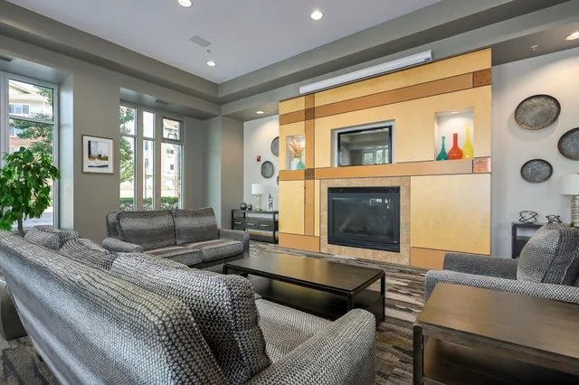 $175,000 | 7601 Aldrich Avenue South, Unit 407, Richfield, MN 55423