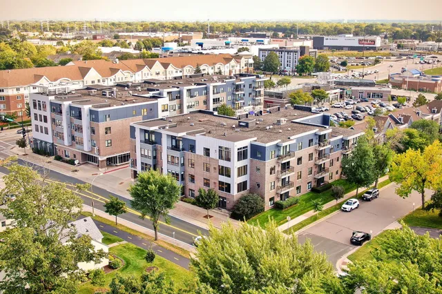 $175,000 | 7601 Aldrich Avenue South, Unit 407, Richfield, MN 55423