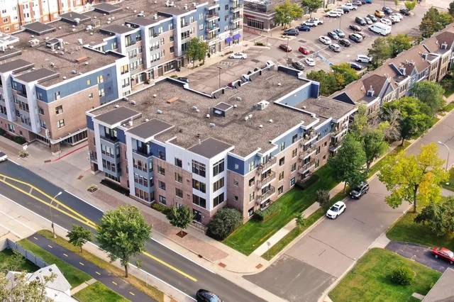 $175,000 | 7601 Aldrich Avenue South, Unit 407, Richfield, MN 55423