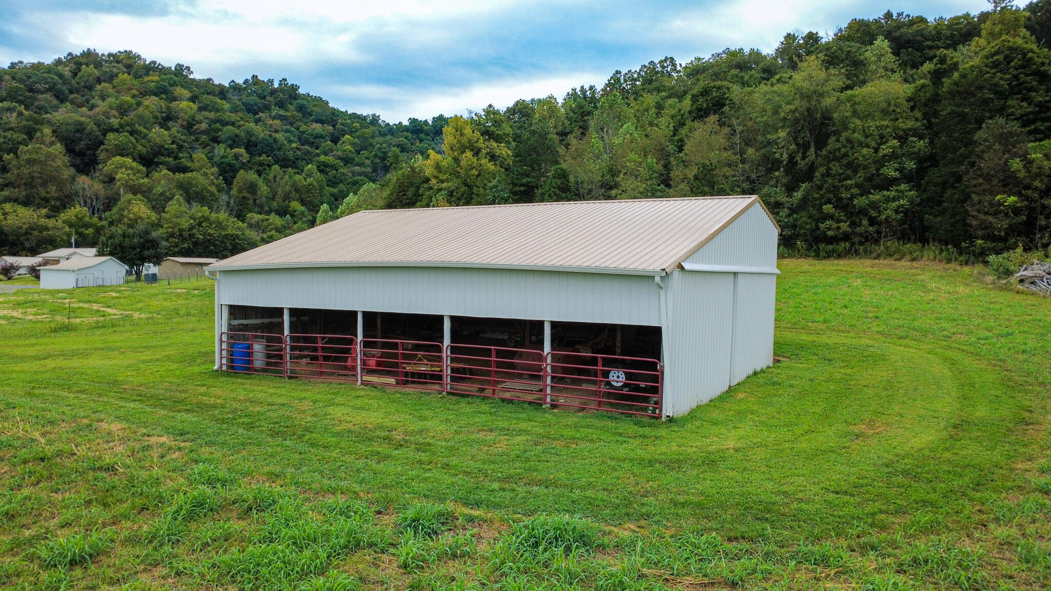 220 F Johnson Road Jamestown, KY 42629 - Photo 44 of 58 Barn
