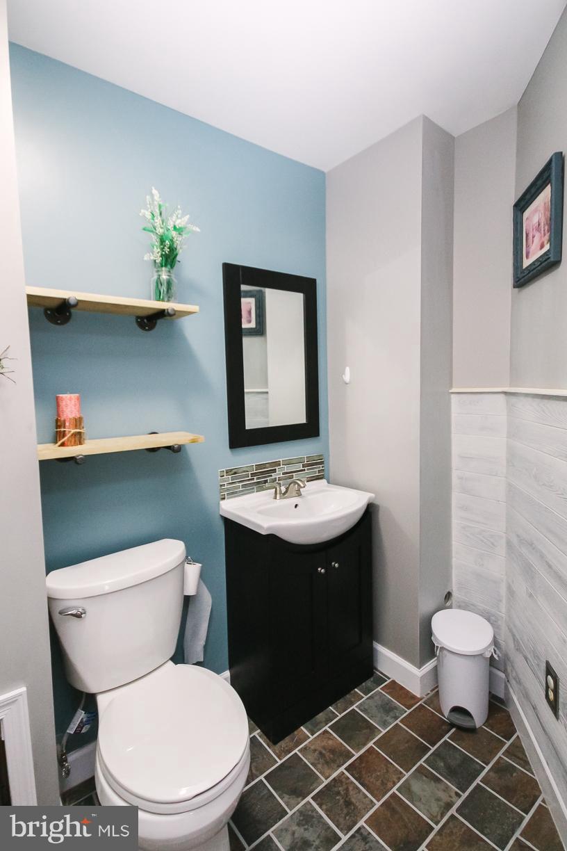 314 Huntinghorn Street Taneytown, MD 21787 - Photo 27 of 30 Bath