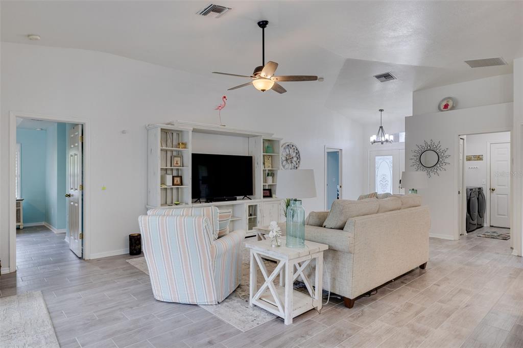 143 Crevalle Road Rotonda West, FL 33947 - Photo 14 of 30 Gallery Image 14