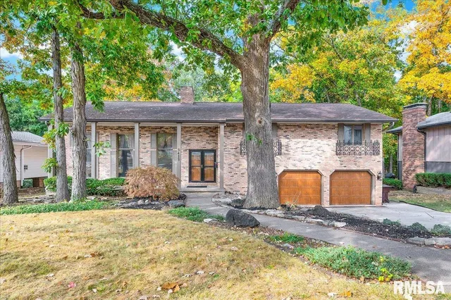 $329,900 | 3413 West Capitol Drive, Peoria, IL 61614