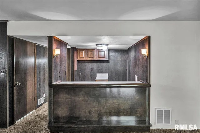 $329,900 | 3413 West Capitol Drive, Peoria, IL 61614