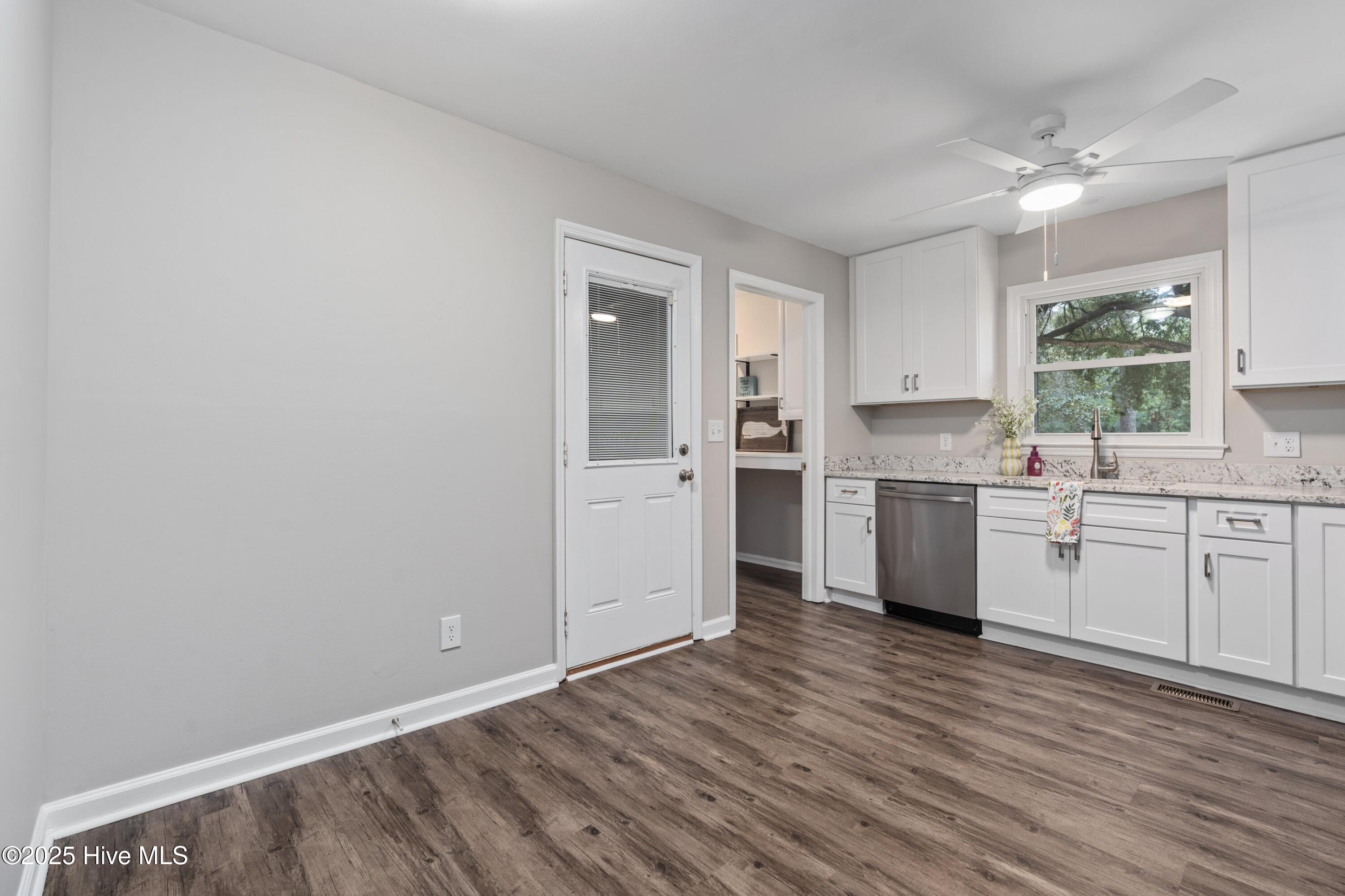 1681 Lincoln Road Northeast Leland, NC 28451 - Photo 11 of 34 012-1681LincolnRoadNortheast-Leland-NC-2