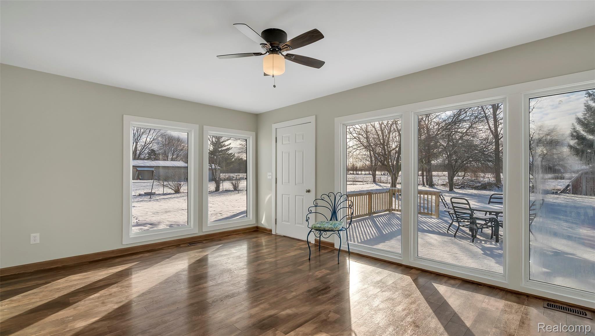 11270 East Coldwater Road Davison, MI 48423 - Photo 18 of 43 -MI-48423-windowstill-19.jpg