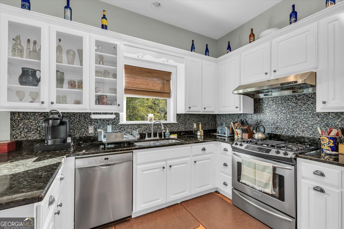 1039 Shell Point Cove Road Townsend, GA 31331 - Photo 15 of 72