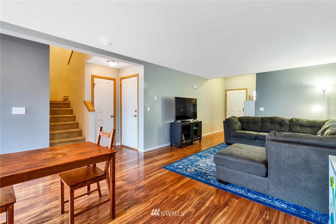 4337 Roxanna Loop Southeast Lacey, WA 98503 - Photo 2 of 14 Gallery Image 2