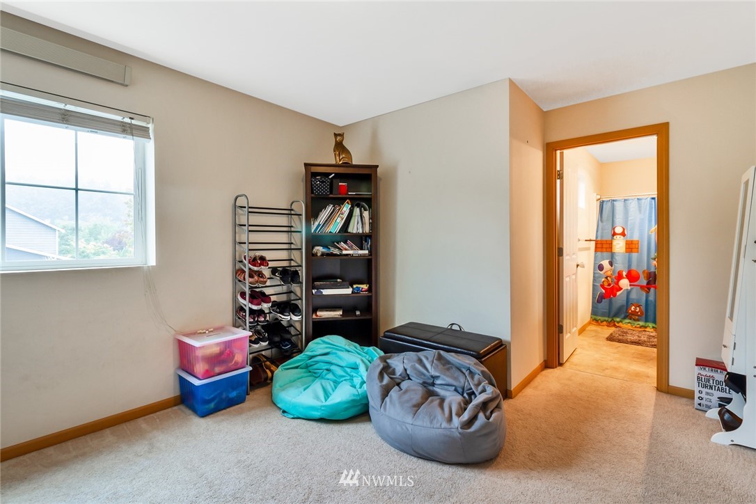 4337 Roxanna Loop Southeast Lacey, WA 98503 - Photo 13 of 14 Gallery Image 13