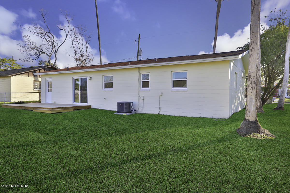 390 Skate Road Atlantic Beach, FL 32233 - Photo 5 of 18 _JW19913