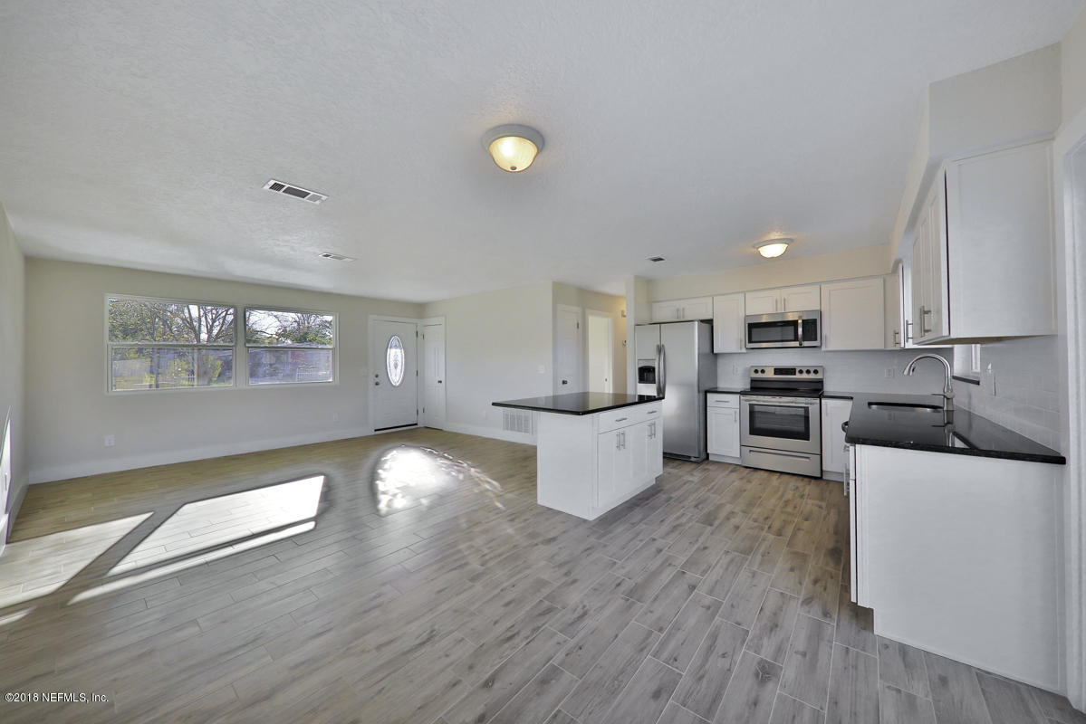 390 Skate Road Atlantic Beach, FL 32233 - Photo 7 of 18 _JW19897