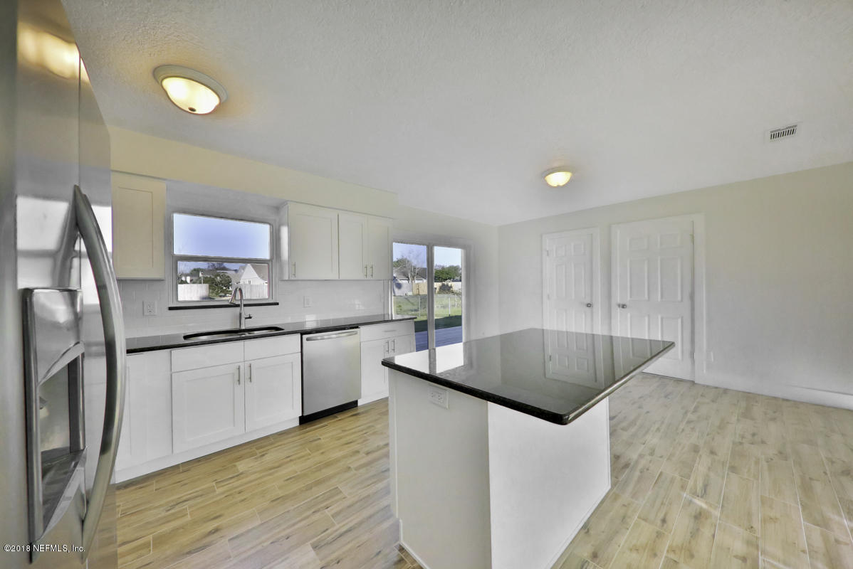 390 Skate Road Atlantic Beach, FL 32233 - Photo 9 of 18 _JW19901