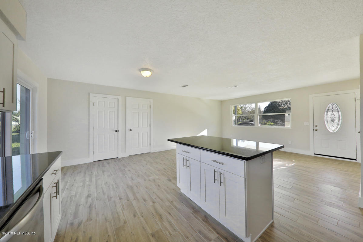 390 Skate Road Atlantic Beach, FL 32233 - Photo 10 of 18 _JW19903