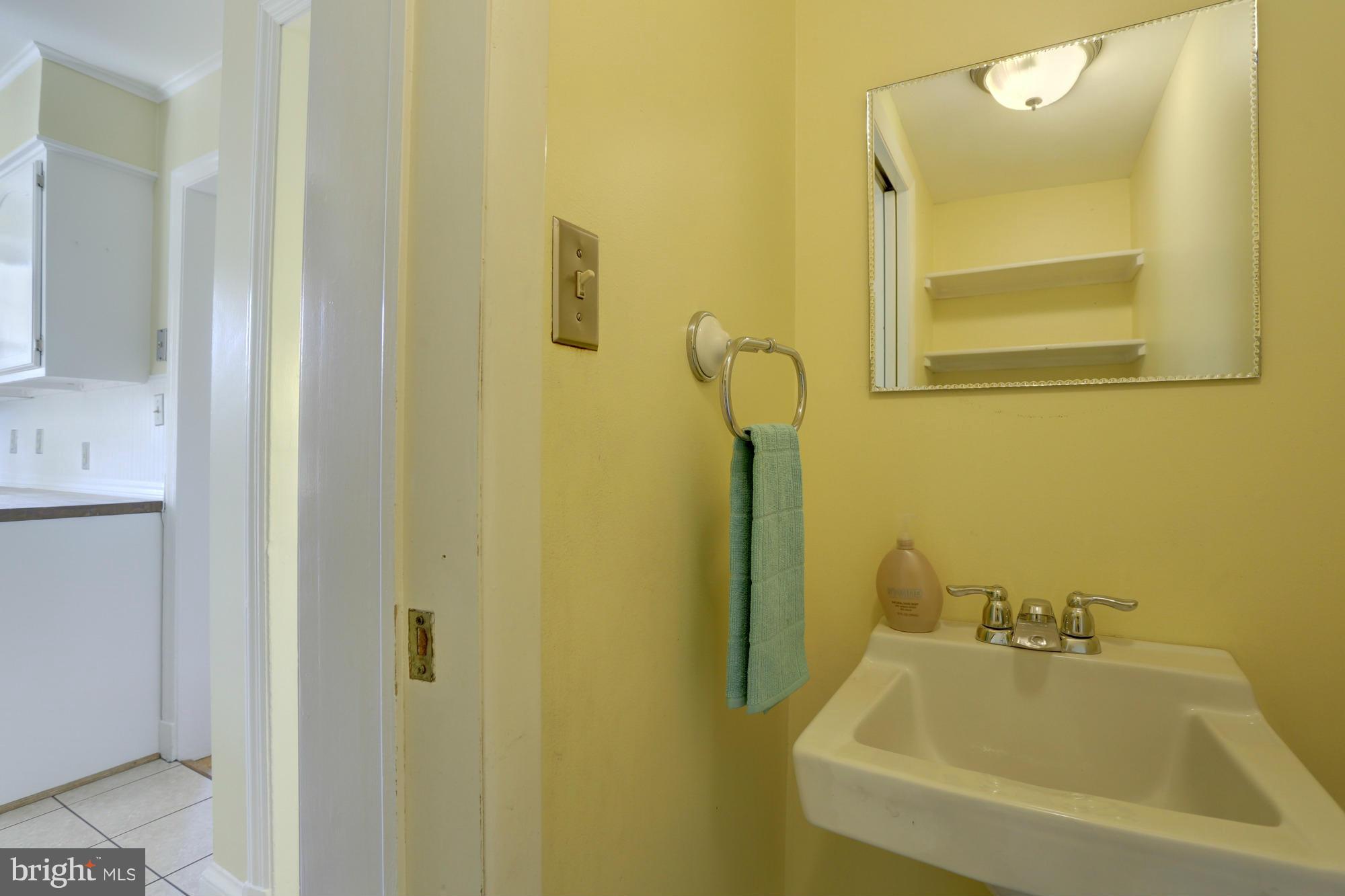 10014 Sidney Road Silver Spring, MD 20901 - Photo 17 of 29 Bath