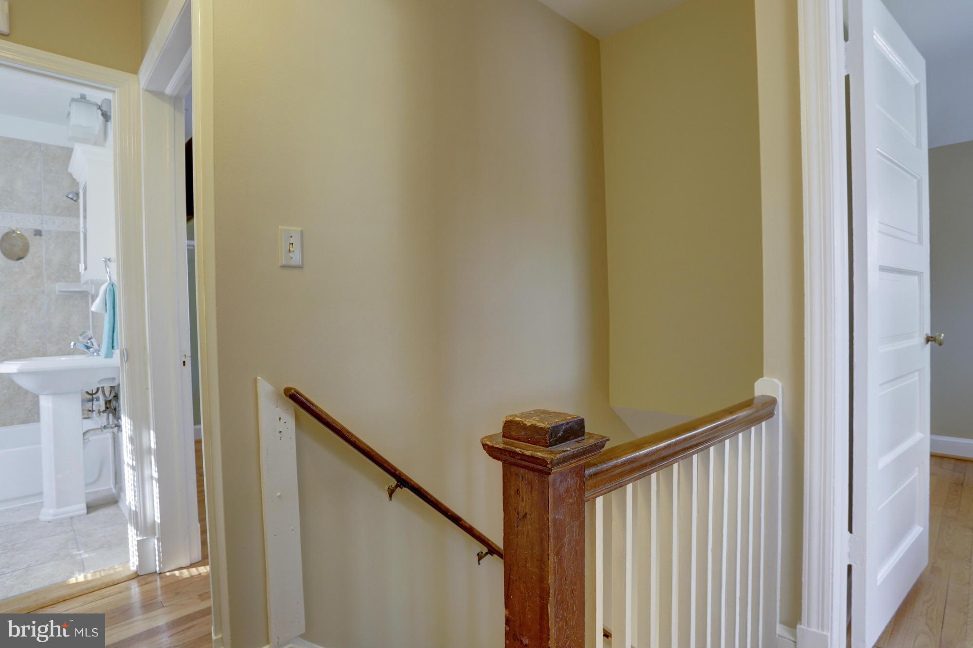 10014 Sidney Road Silver Spring, MD 20901 - Photo 18 of 29 Interior (General)