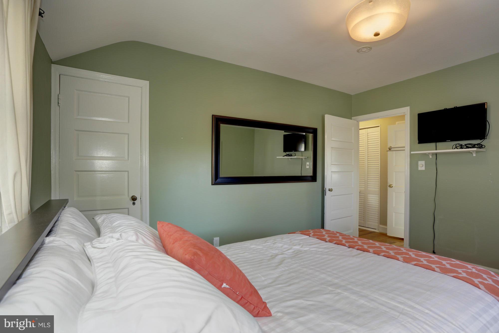 10014 Sidney Road Silver Spring, MD 20901 - Photo 20 of 29 Bedroom (Master)