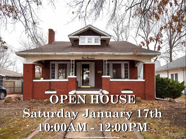 $225,000 | 919 West Henry Street, Staunton, IL 62088